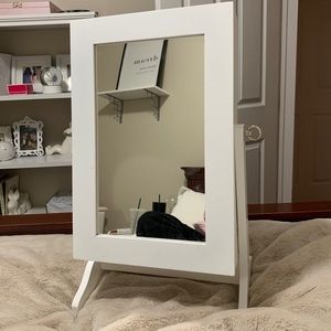 vanity mirror with jewellery storage